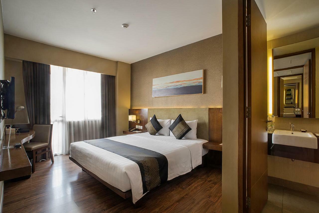 El Hotel Dżakarta Zewnętrze zdjęcie