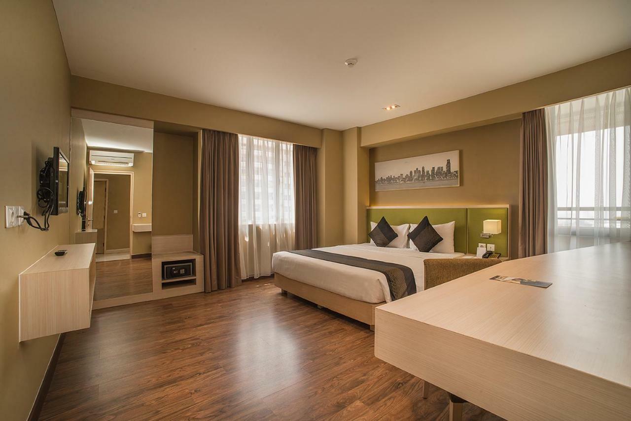 El Hotel Dżakarta Zewnętrze zdjęcie