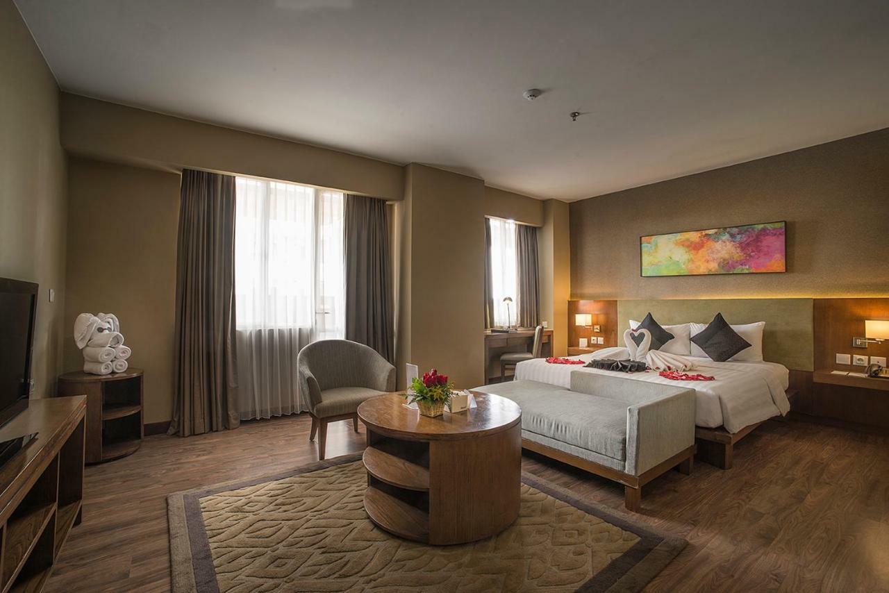 El Hotel Dżakarta Zewnętrze zdjęcie